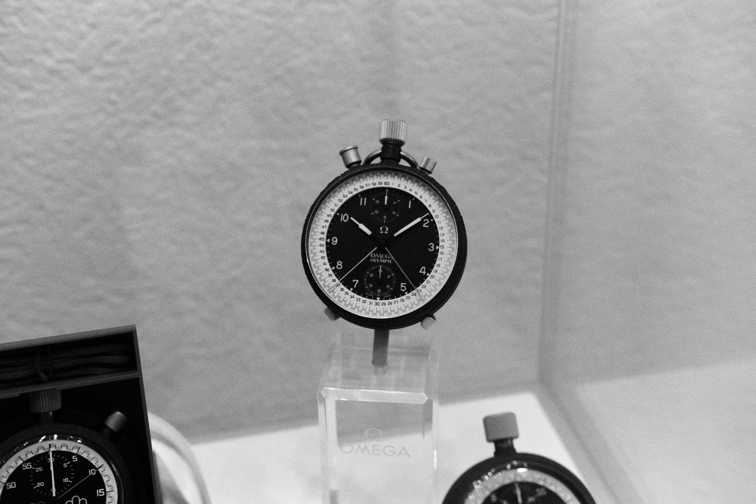 Nuit-Spatiale-Omega-Museum-Visit-Monochrome-Watches
